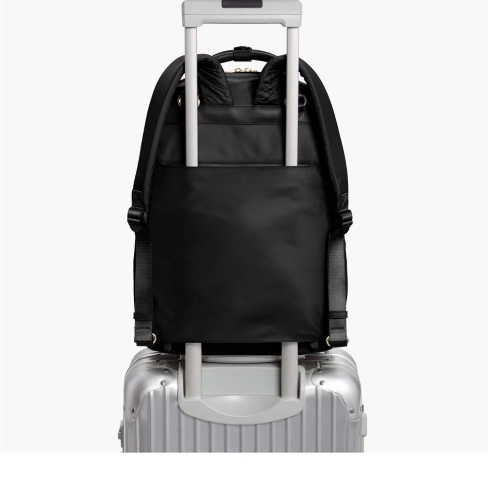 Lo & Sons rowledge Black nlyon/ leather leather Backpack - Picture 12 of 13